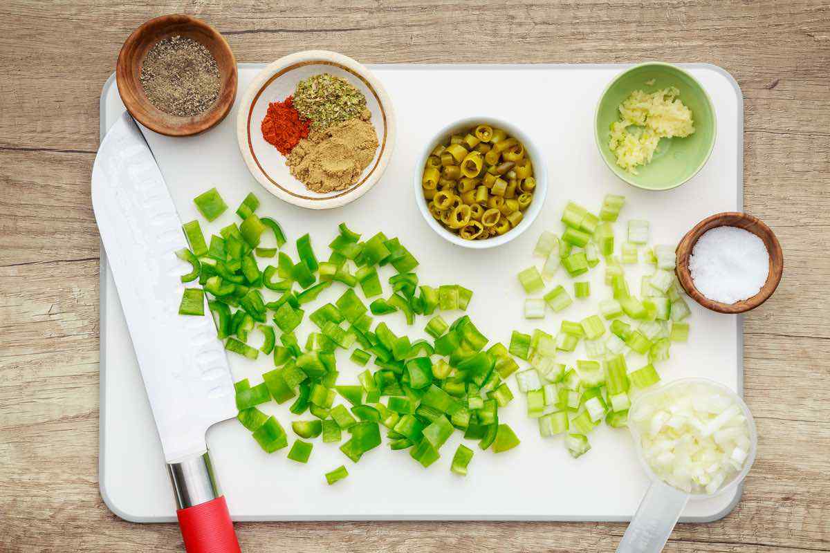 Keto Crockpot White Chicken Chili - Keto Pots