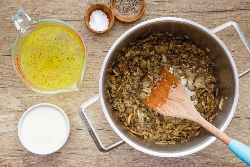 Homemade Keto Cream of Mushroom Soup (Great for Making Casseroles