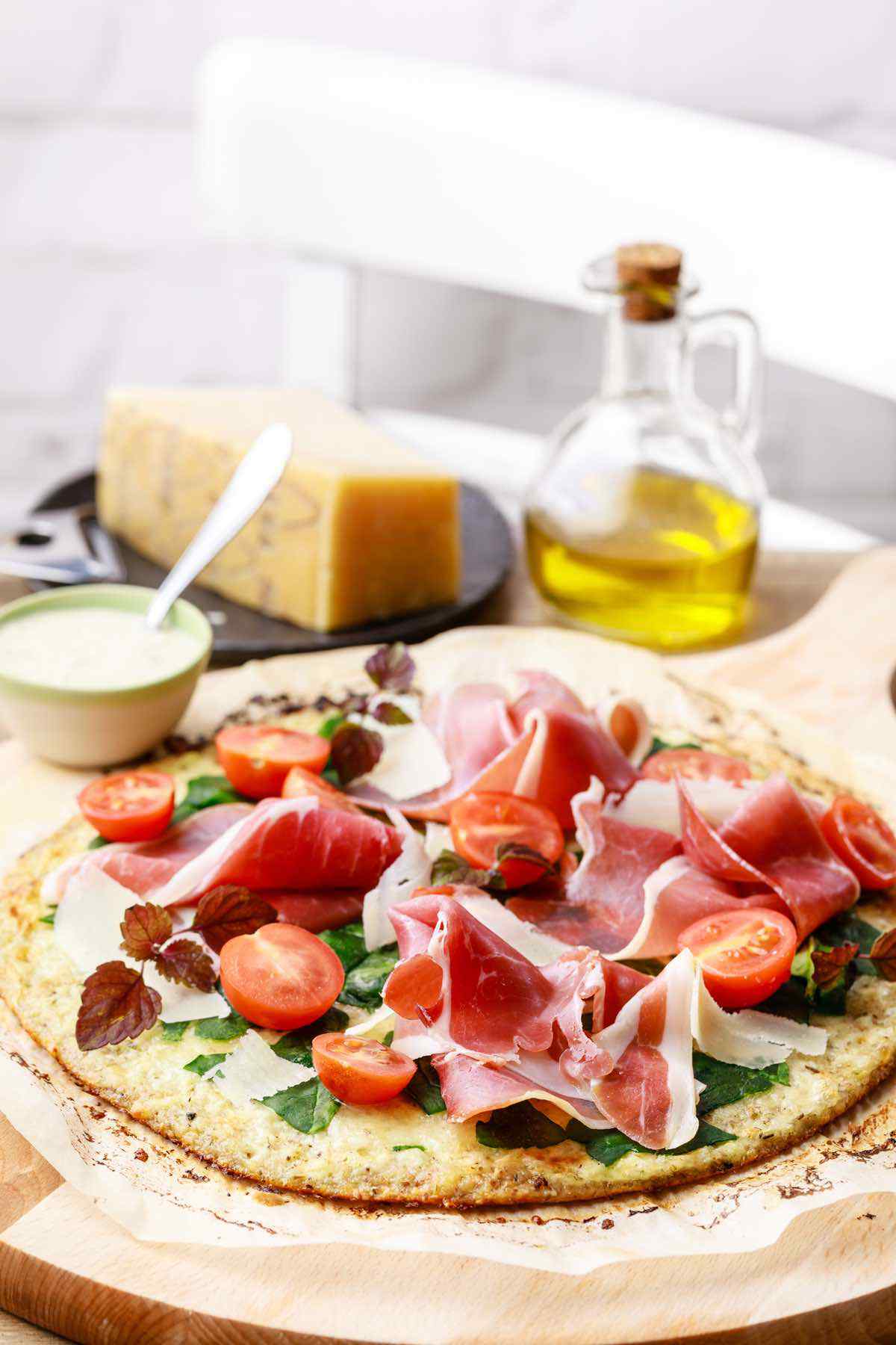 https://ketopots.com/wp-content/uploads/2019/06/4a-keto-white-pizza-sauce.jpg