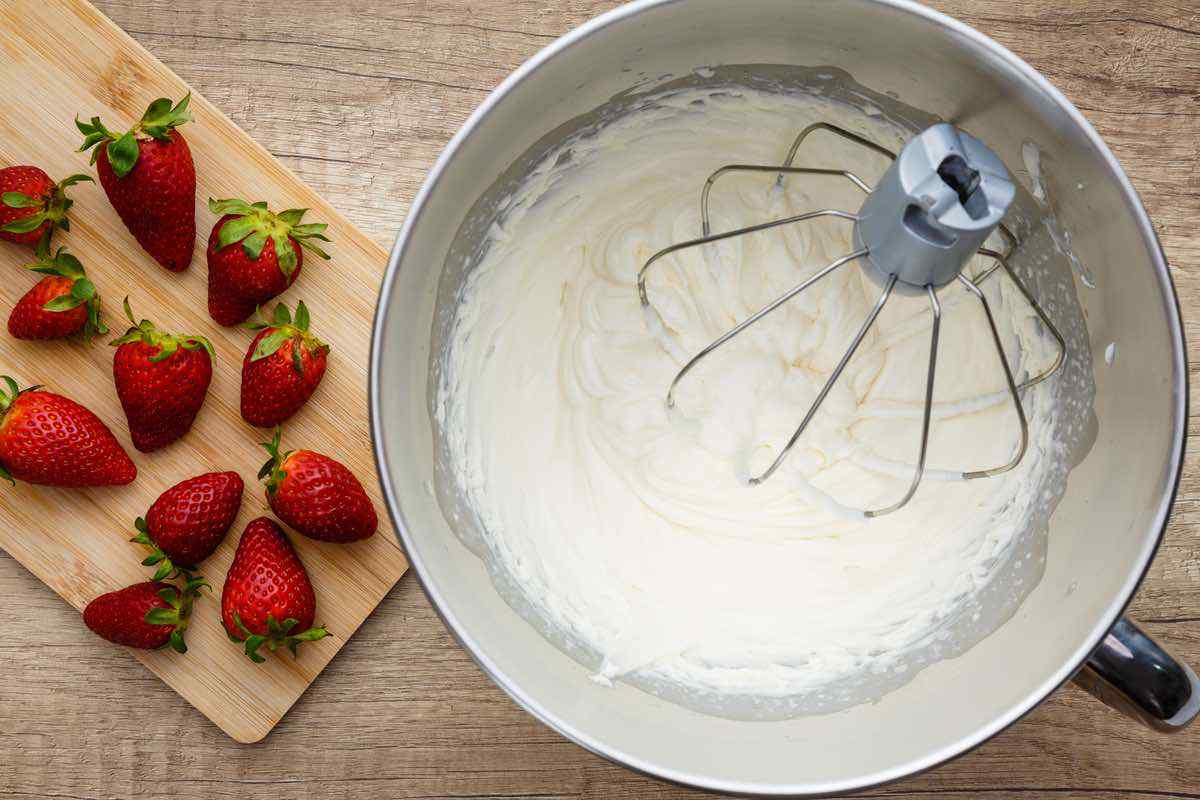 How to Make Keto Cheesecake Fluff