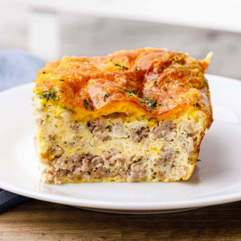 Sausage and Egg Keto Breakfast Casserole (Only 5-Ingredients!) - Keto Pots