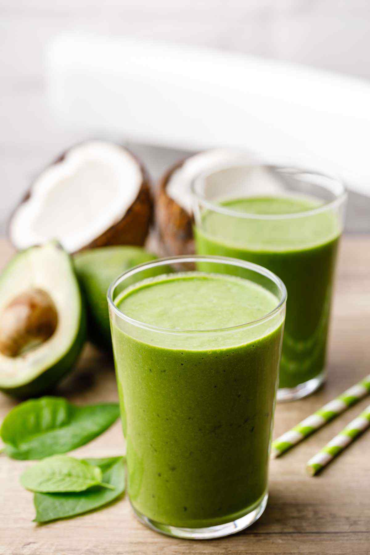 https://ketopots.com/wp-content/uploads/2019/08/4a-keto-avocado-green-breakfast-smoothie.jpg