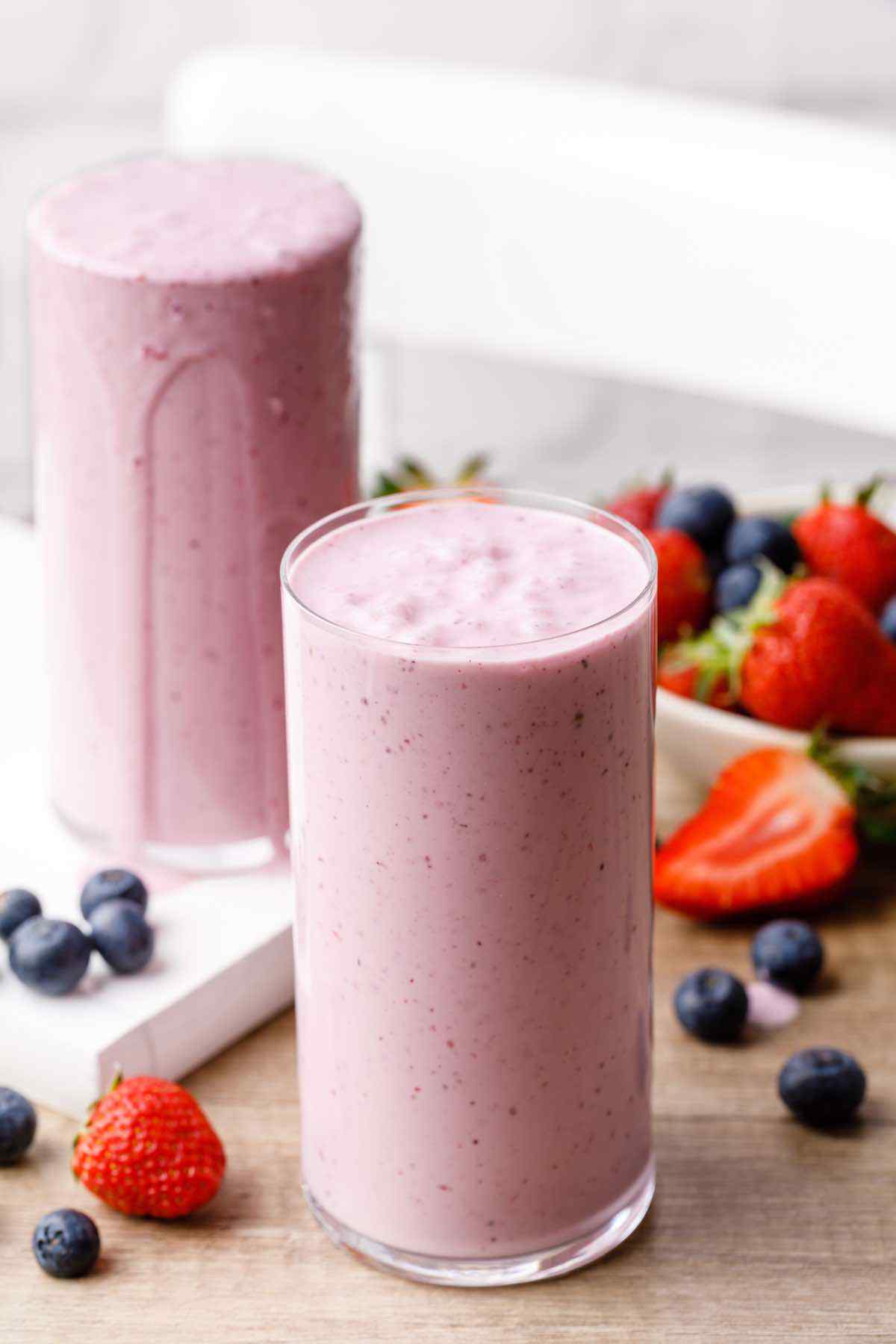 Keto Berry Fruit Smoothie