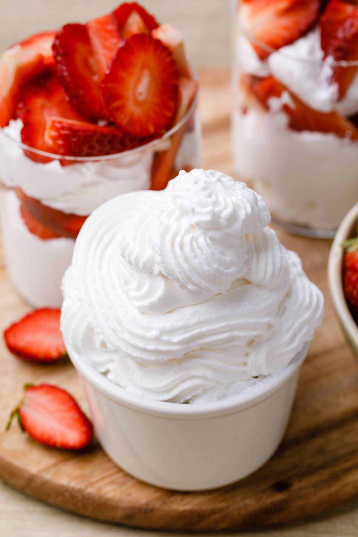 https://ketopots.com/wp-content/uploads/2020/02/4b-keto-whipped-cream.jpg