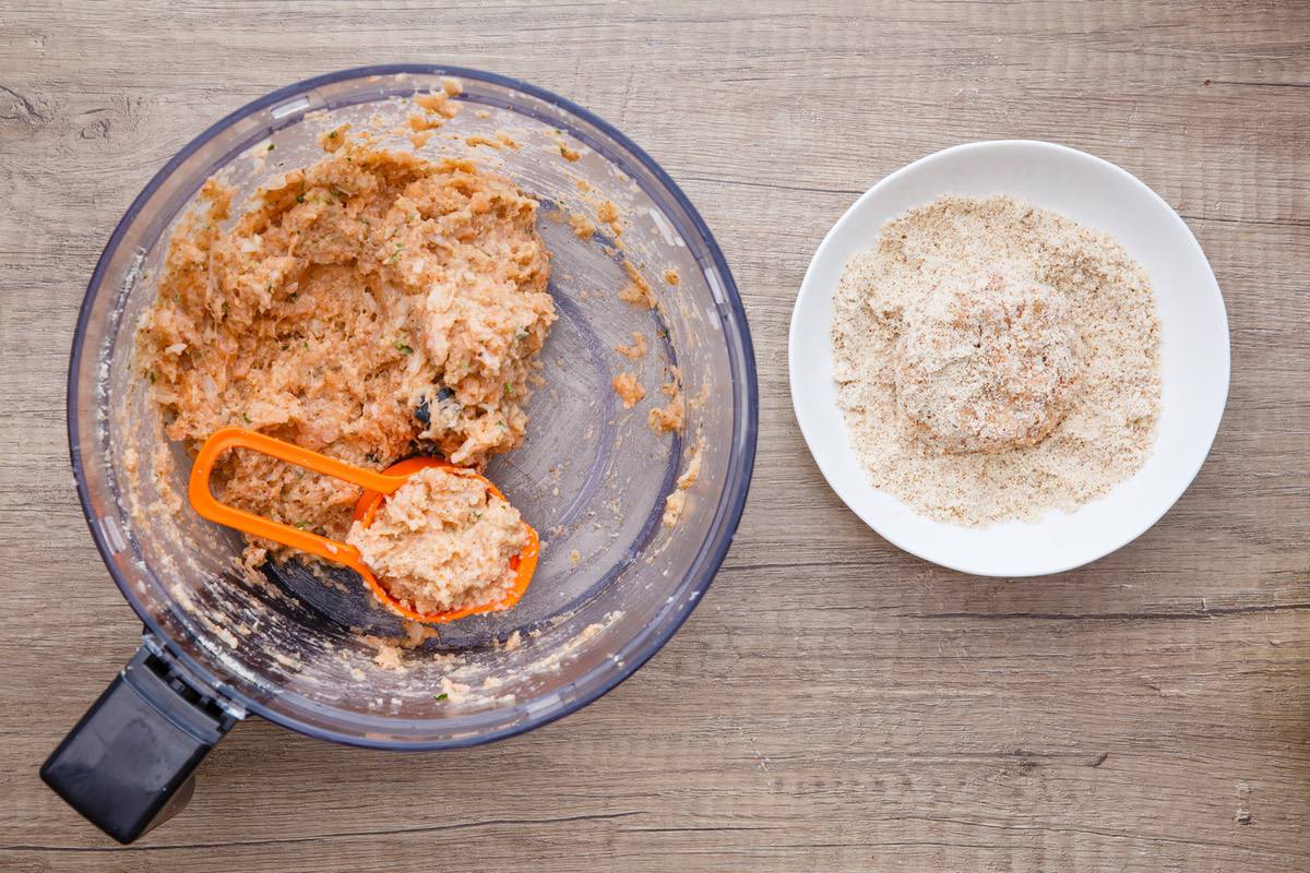 Keto Salmon Cakes