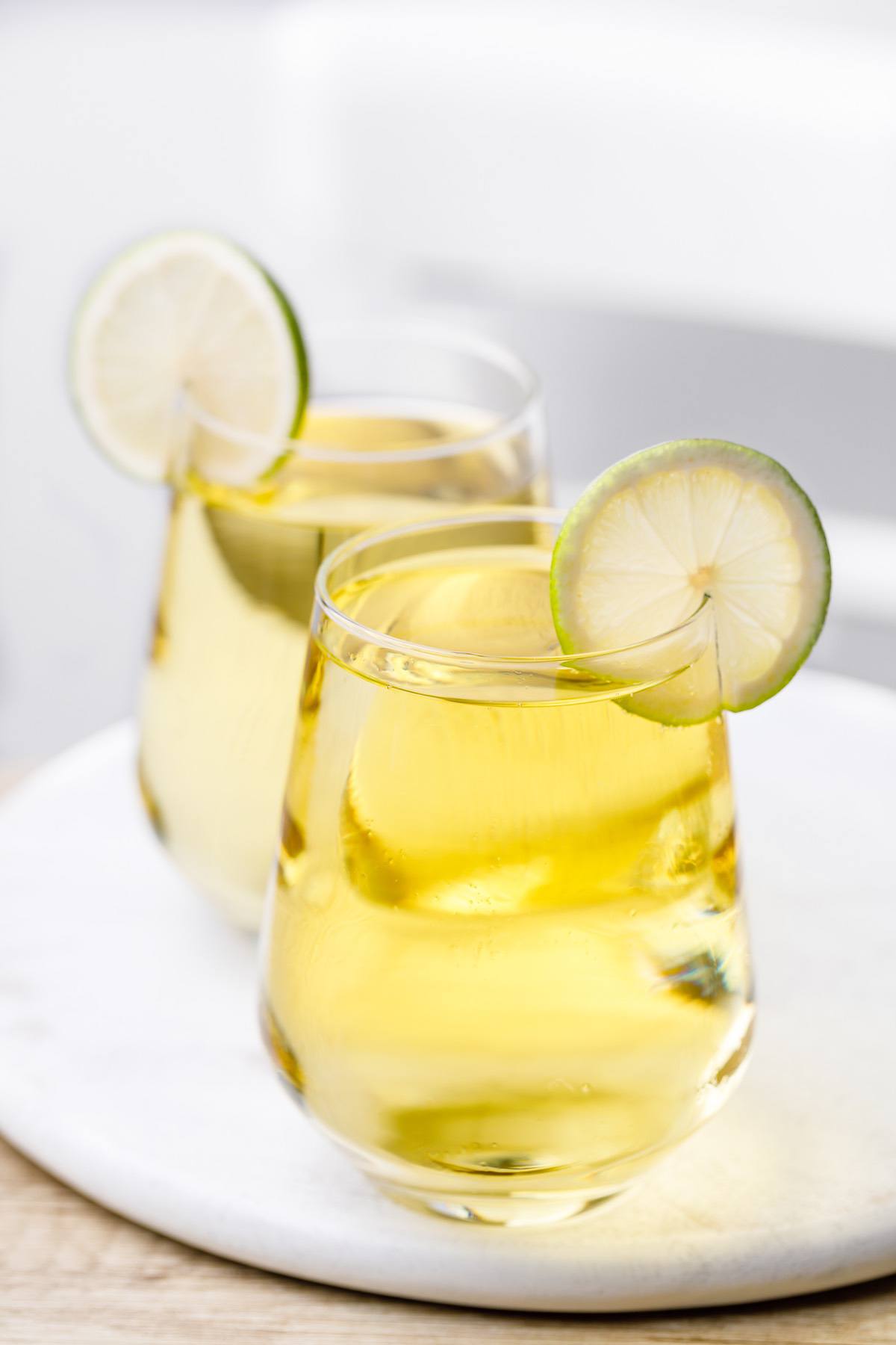 Refreshing and Low Carb Keto White Wine Spritzer Keto Pots