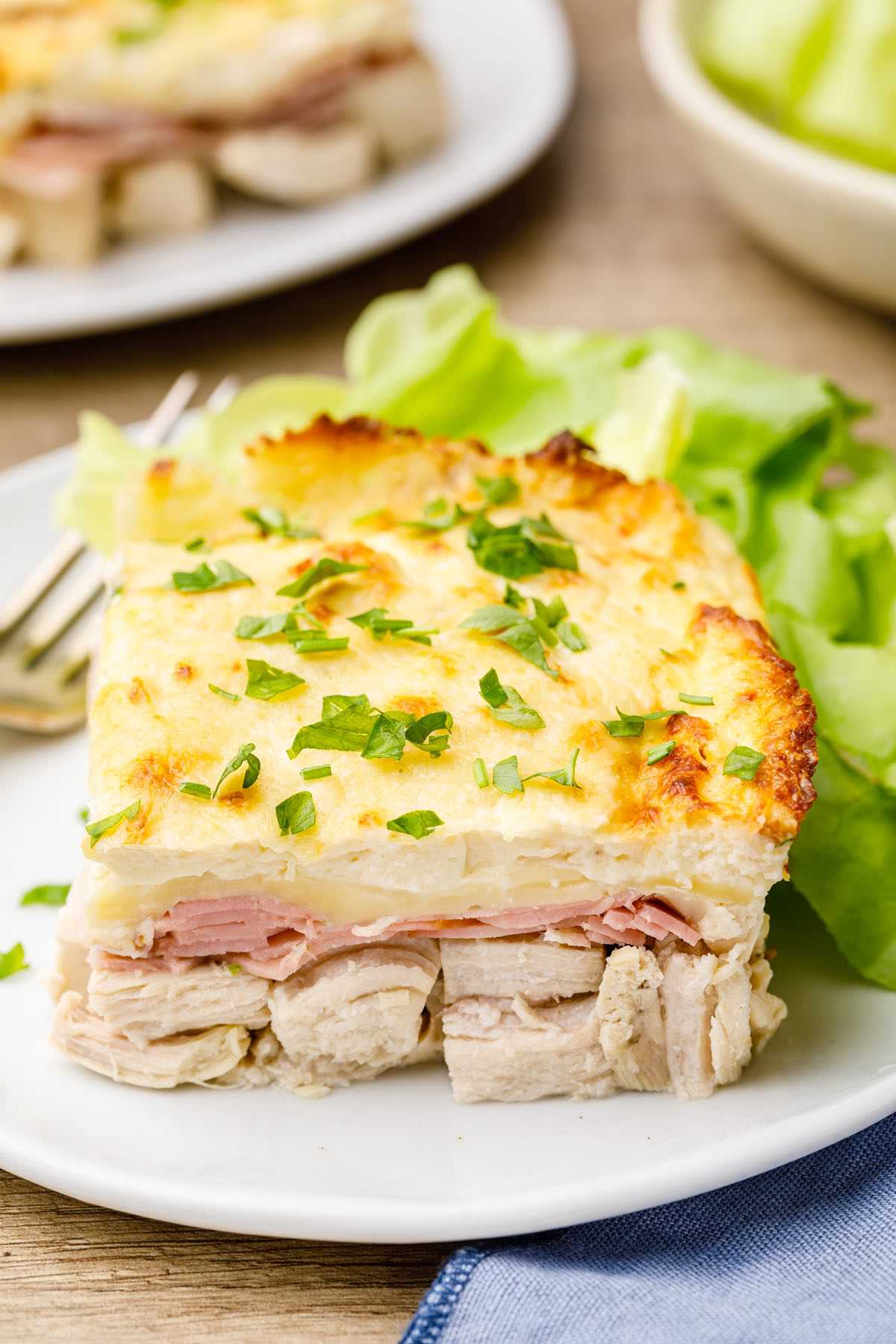 Keto Chicken Cordon Bleu Casserole (Easy Keto Cream Cheese Casserole ...