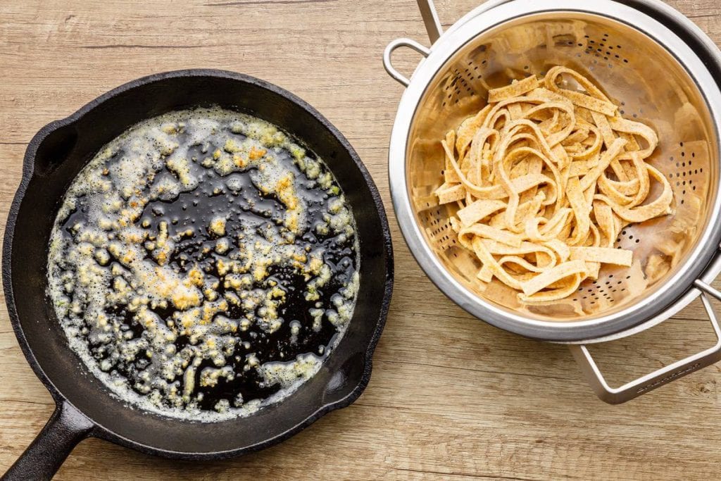 Low Carb (And Easy) Buttered Keto Egg Noodles - Keto Pots