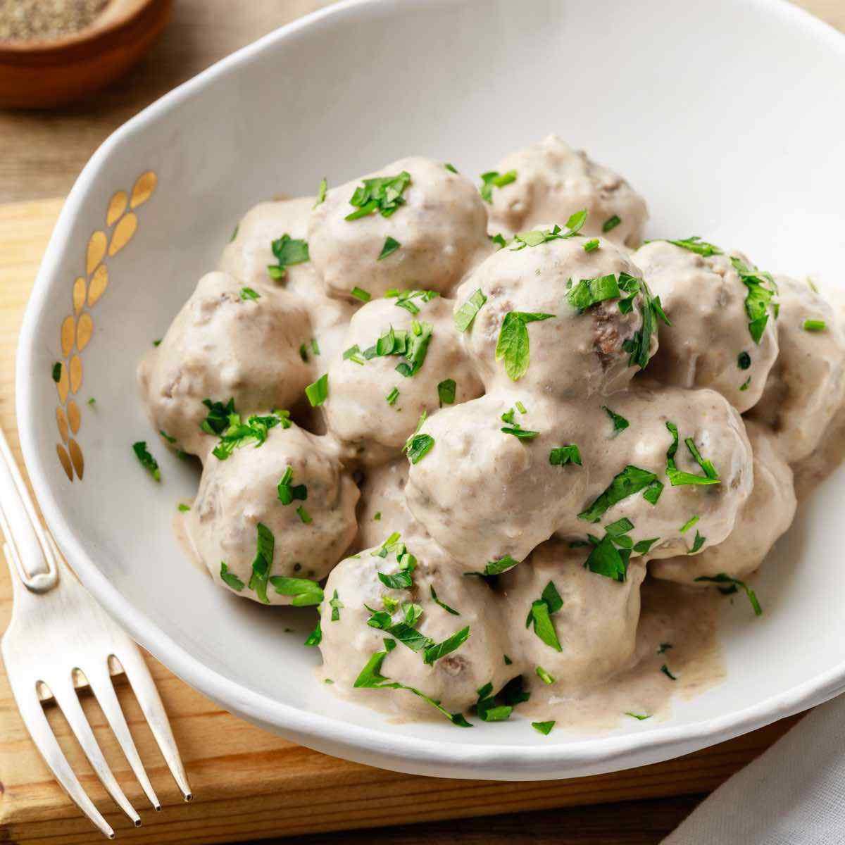 Keto Crockpot Swedish Meatballs